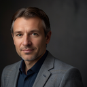 Oliver Bennett